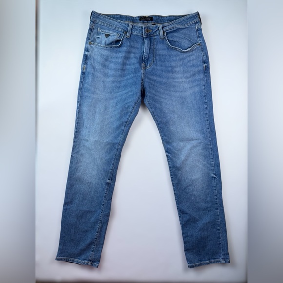 Guess Men's Straight Blue Jeans - Picture 2 of 11